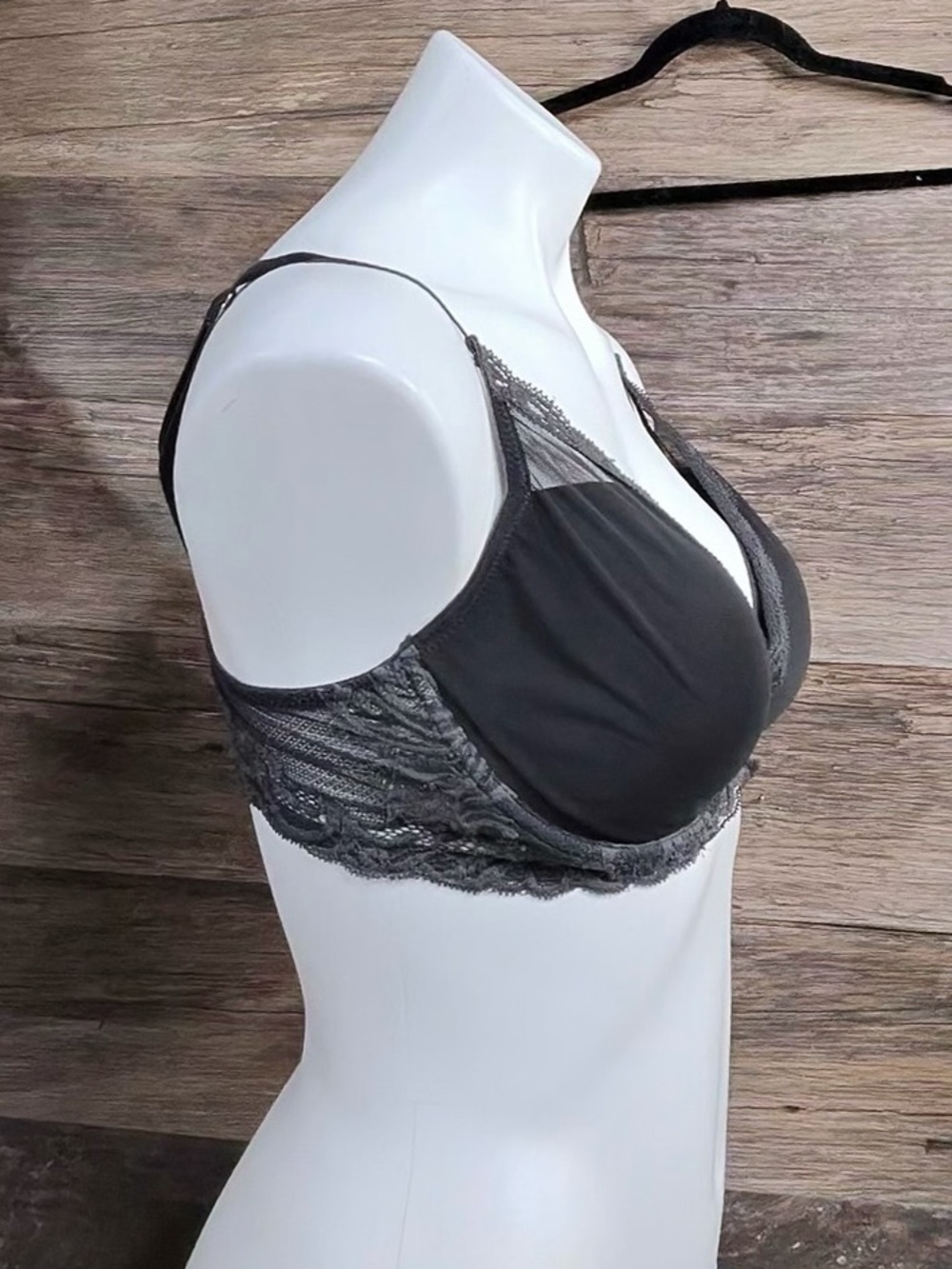 Natori Charcoal Gray Lace-Trim Underwire Bra - Picture 2 of 6